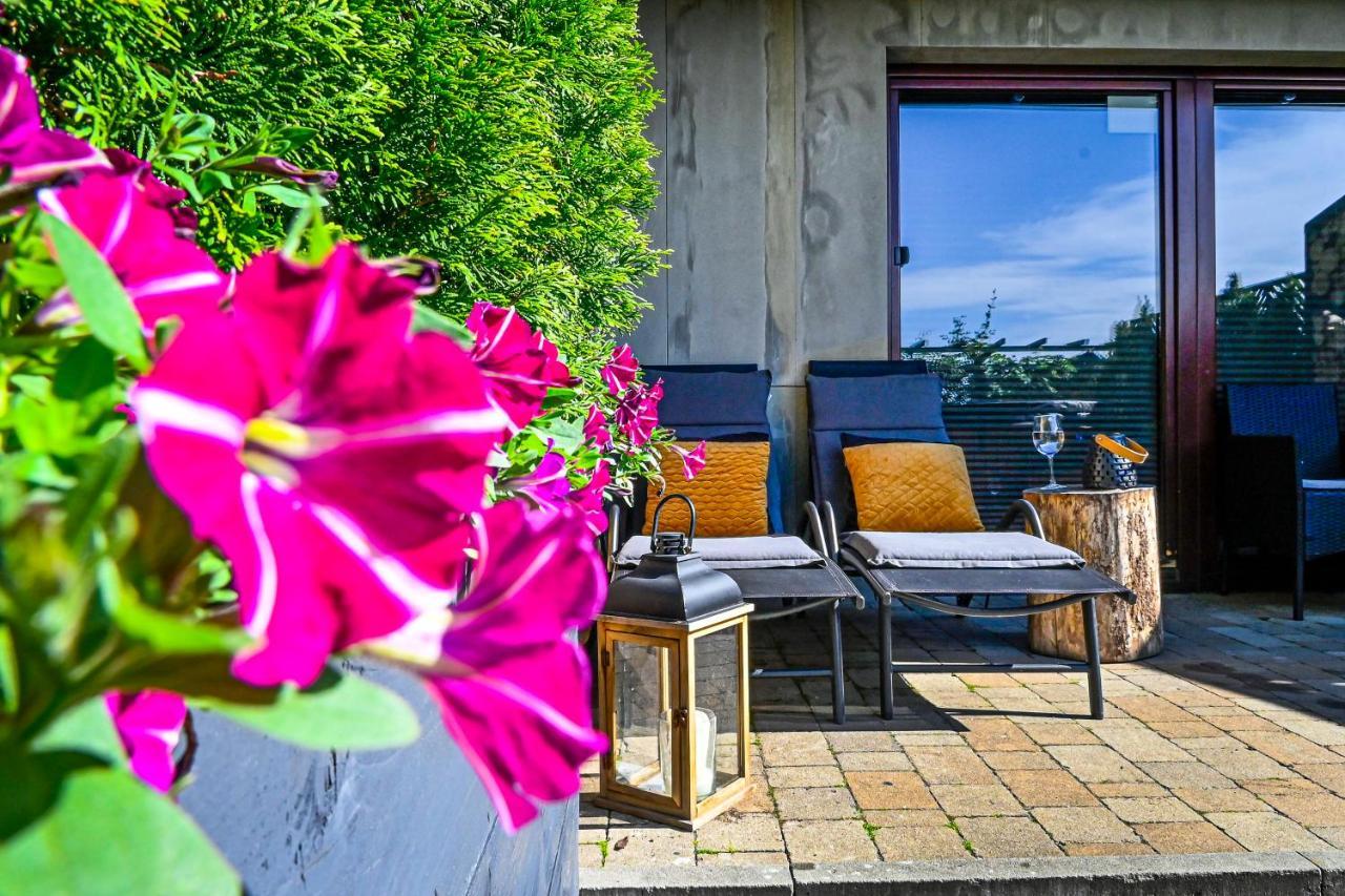 Domek W Gorach - Prywatne Jacuzzi, Sauna, Grota Solna - Panorama Chelm Ski&Spa Myślenice Eksteriør bilde